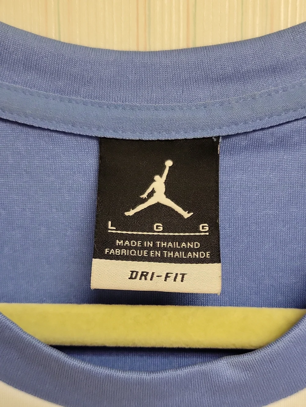 Jordan UNC Tar Heels Long Sleeve On Court Basketball Elite Performance Top Large